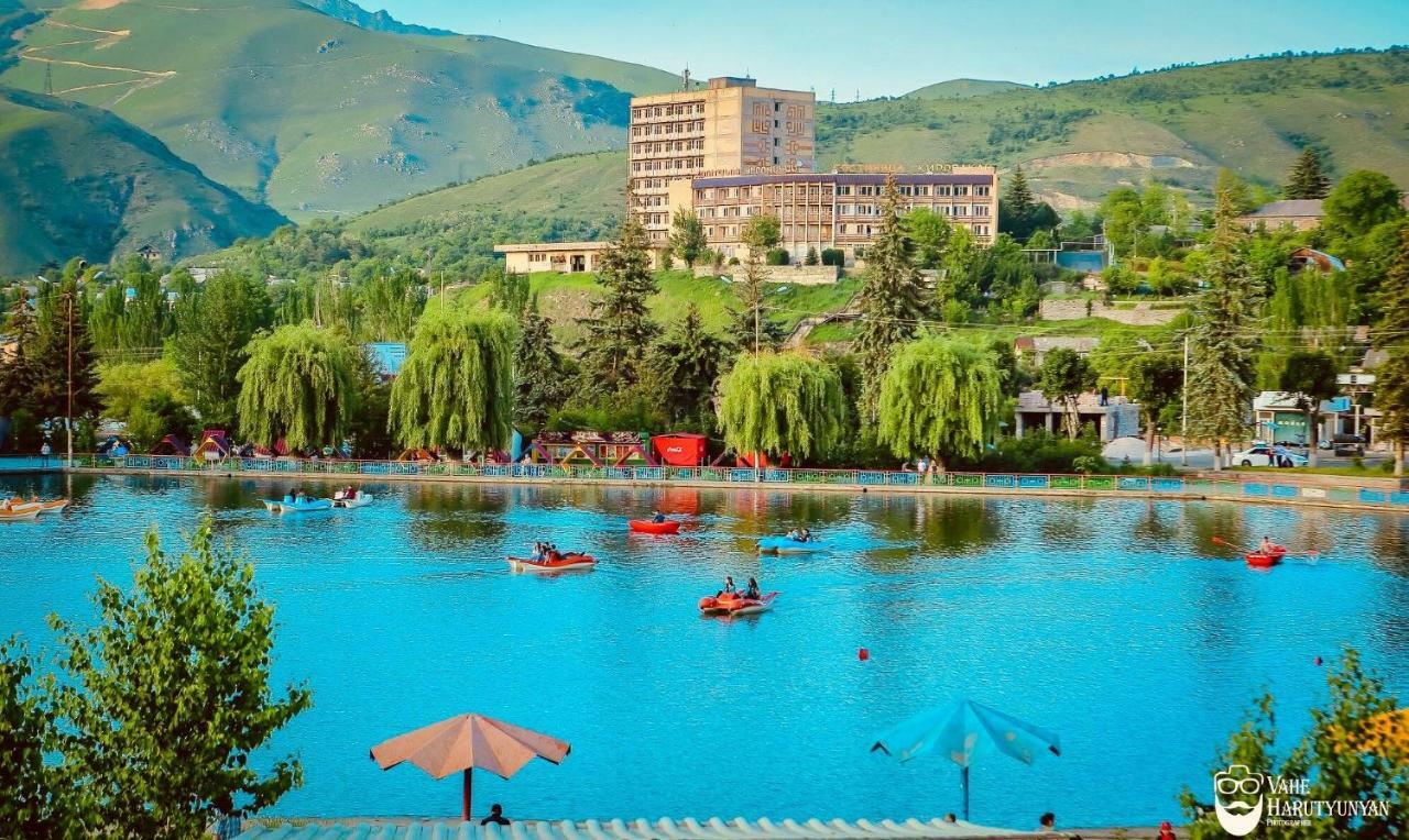 Kirovakan Hotel Vanadzor Exterior photo